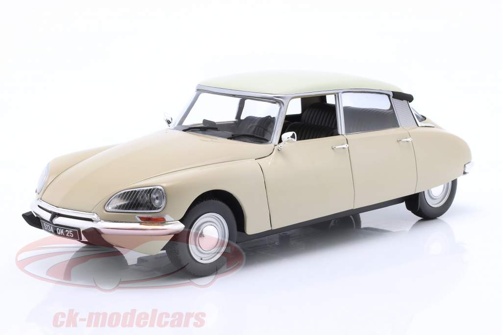 Citroen D Special Byggeår 1972 beige 1:18 Solido