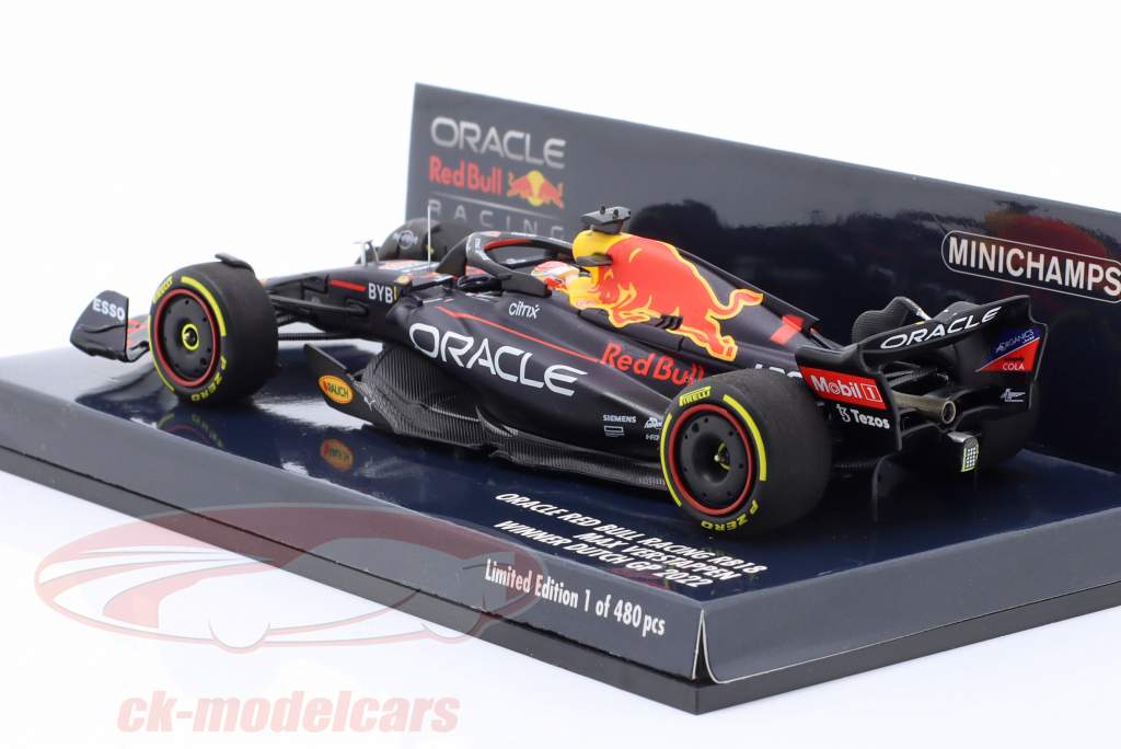 M. Verstappen Red Bull RB18 #1 winnaar Nederlands GP formule 1 Wereldkampioen 2022 1:43 Minichamps