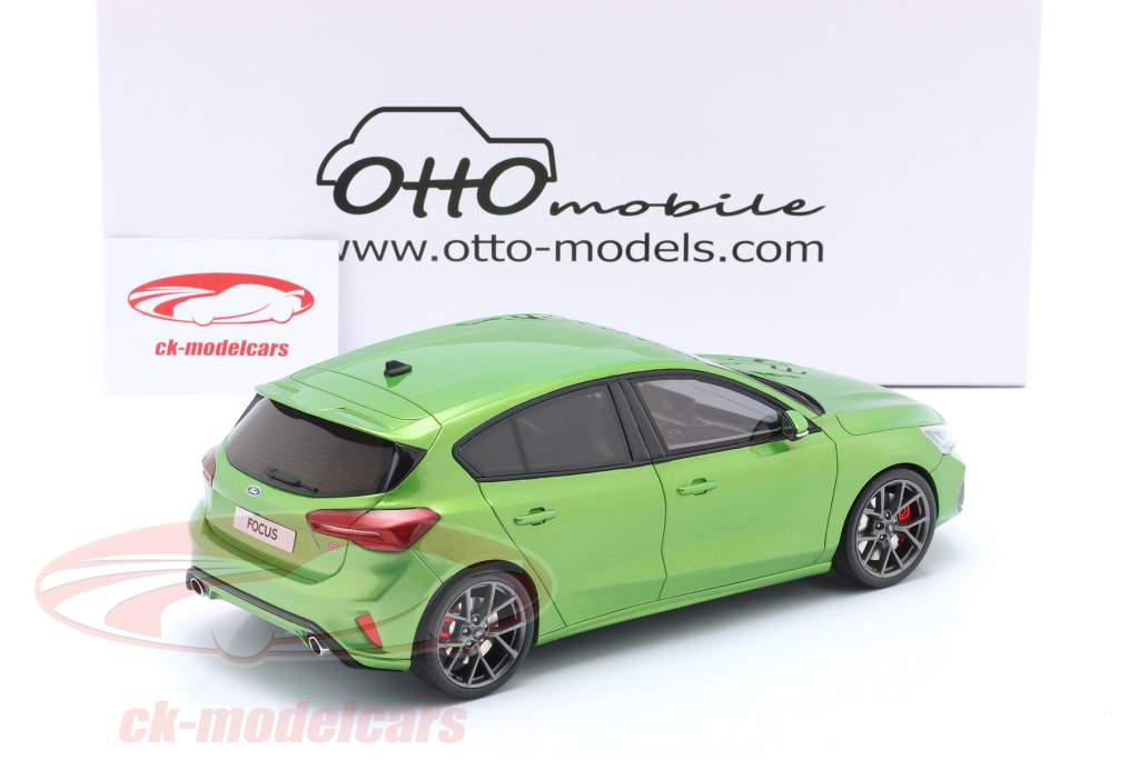 Ford Focus MK5 ST Phase 2 Byggeår 2022 grøn 1:18 OttOmobile