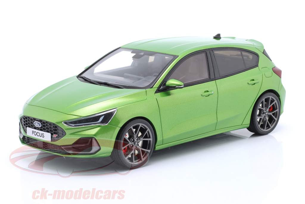 Ford Focus MK5 ST Phase 2 Byggeår 2022 grøn 1:18 OttOmobile