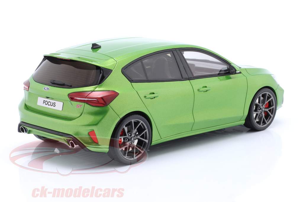 Ford Focus MK5 ST Phase 2 Byggeår 2022 grøn 1:18 OttOmobile