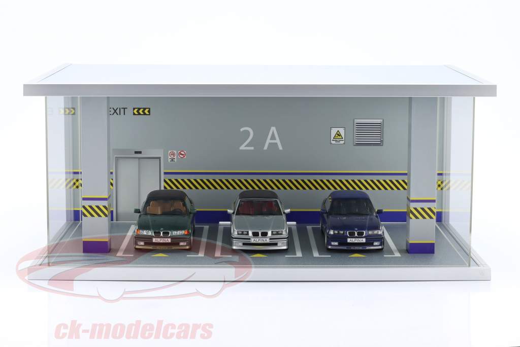 イルミネーション付き ジオラマ Car Park 1:18 Atlantic