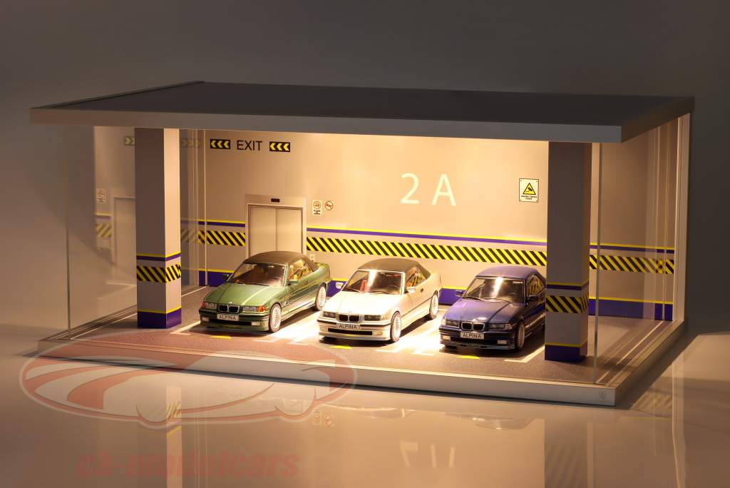 イルミネーション付き ジオラマ Car Park 1:18 Atlantic