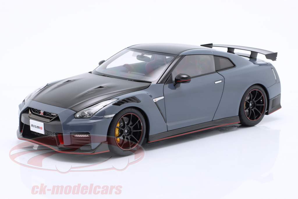 Nissan Skyline GT-R (R35) Nismo Special Edition year 2022 Gray 1:18 AUTOart