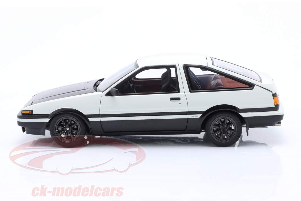 	Toyota Sprinter Trueno (AE86) Project D Final Version schwarz / weiß 1:18 AUTOart