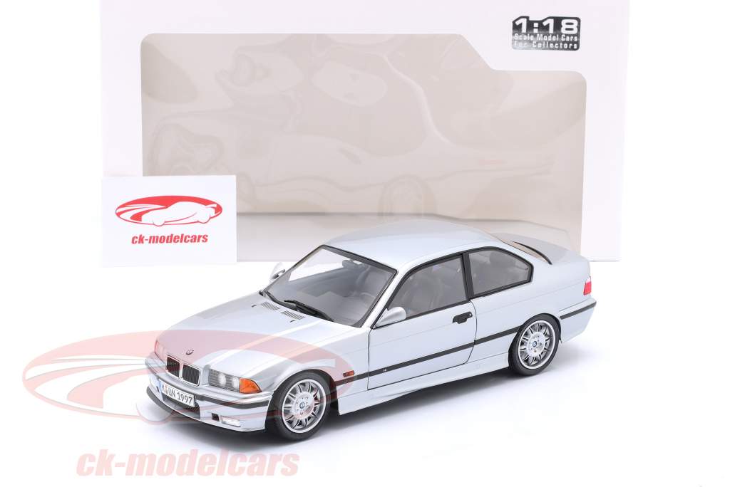 BMW M3 (E36) Coupe Año de construcción 1997 plata ártica 1:18 Solido