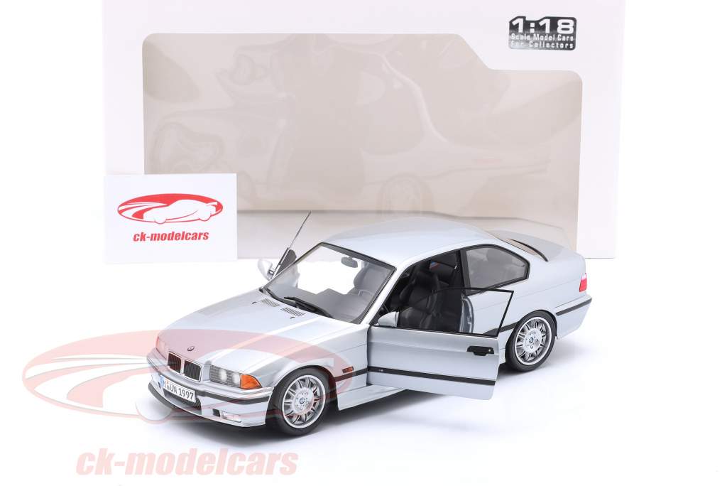 BMW M3 (E36) Coupe Año de construcción 1997 plata ártica 1:18 Solido