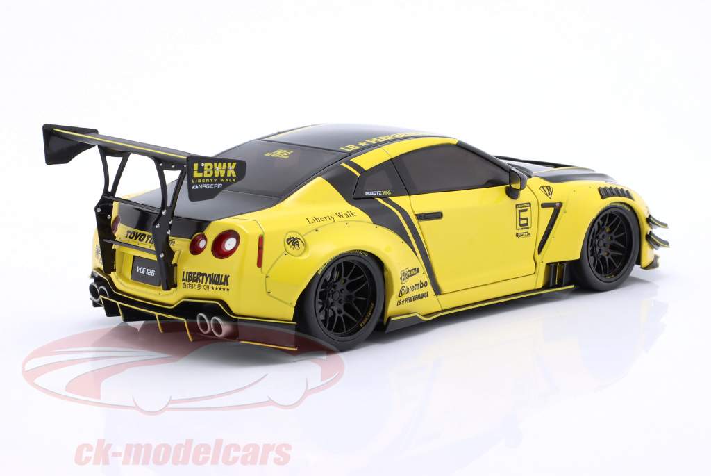Nissan Skyline GT-R (R35) LBWK Body-Kit 2.0 gul / sort 1:18 Solido