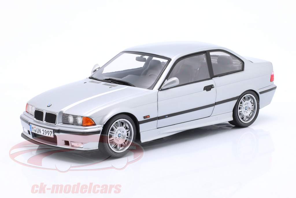 BMW M3 (E36) Coupe Année de construction 1997 argent arctique 1:18 Solido