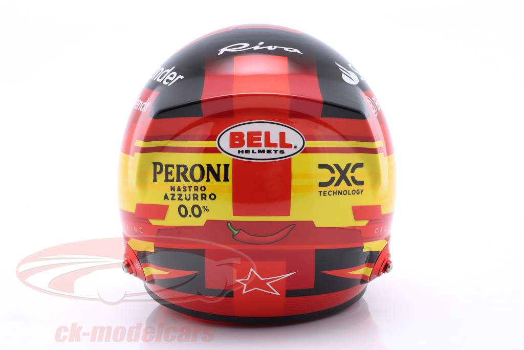 Carlos Sainz #55 Scuderia Ferrari Formel 1 2024 Helm 1:2 Bell