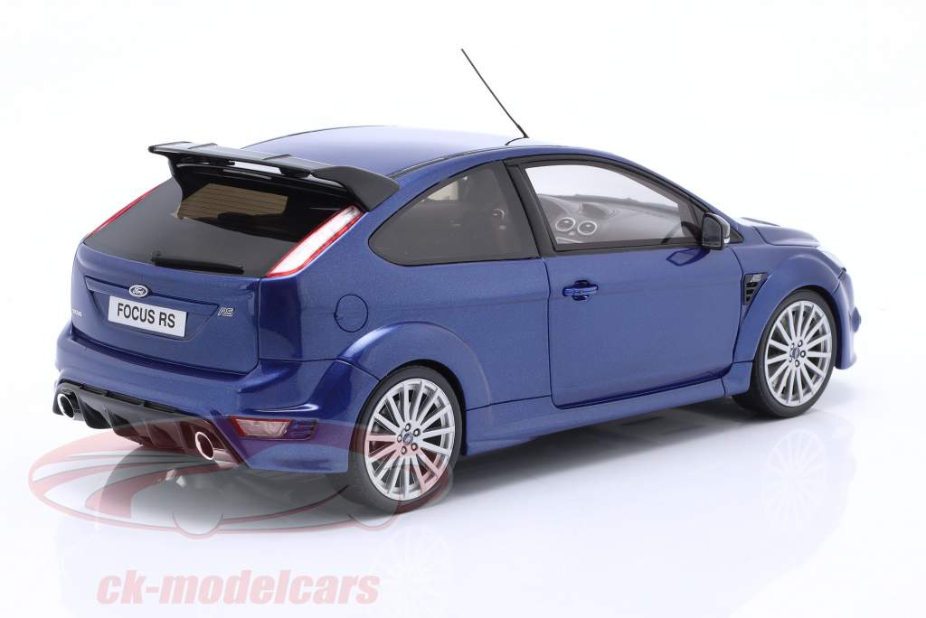 Ford Focus RS MK2 Coupe Byggeår 2009 blå metallisk 1:18 OttOmobile