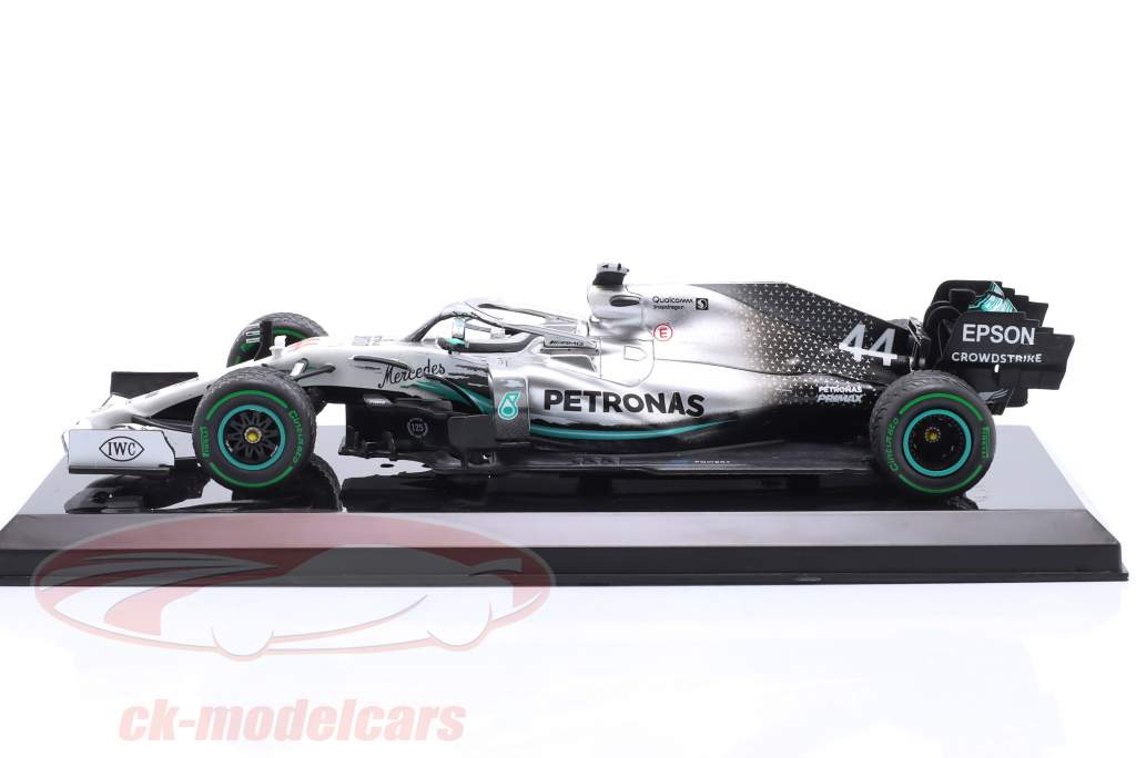 L. Hamilton Mercedes-AMG F1 W10 #44 Deutschland GP F1 Weltmeister 2019 1:24 Premium Collectibles