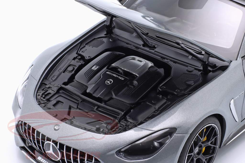 Mercedes-Benz AMG GT 63 4Matic  selenitgrau 1:18 NZG