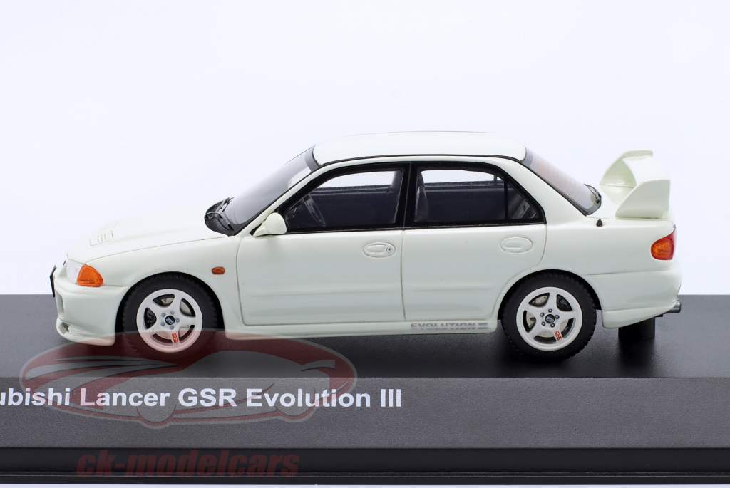 Mitsubishi Lancer GSR Evolution III Bouwjaar 1995 wit 1:43 Kyosho