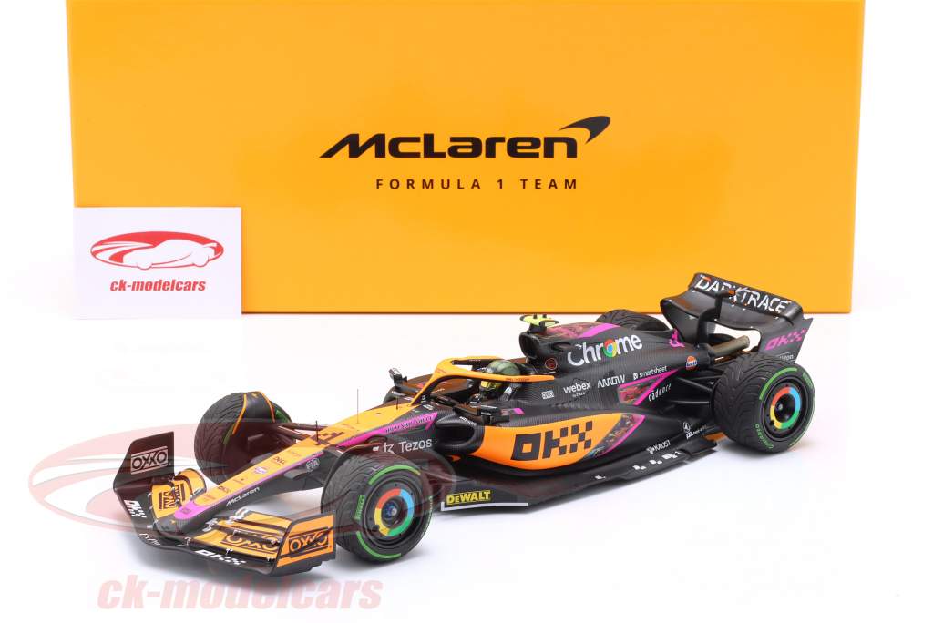 Lando Norris McLaren MCL36 #4 第四名 新加坡 GP 公式 1 2022 1:18 Minichamps