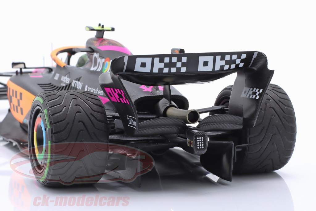 Lando Norris McLaren MCL36 #4 第四名 新加坡 GP 公式 1 2022 1:18 Minichamps