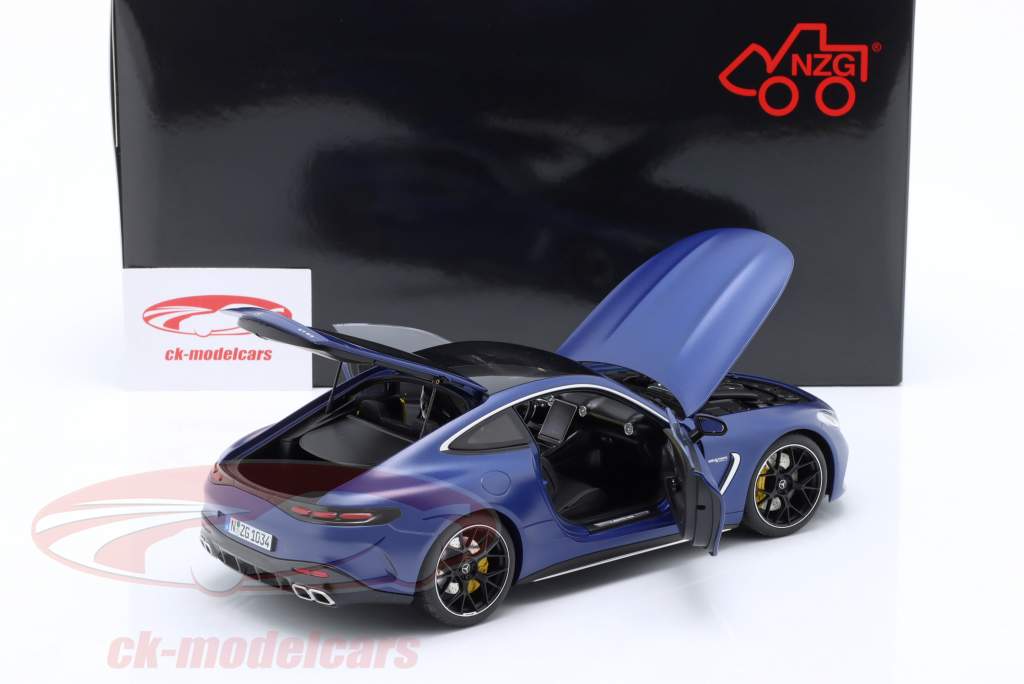Mercedes-Benz AMG GT 63 4Matic+ spektralblau 1:18 NZG