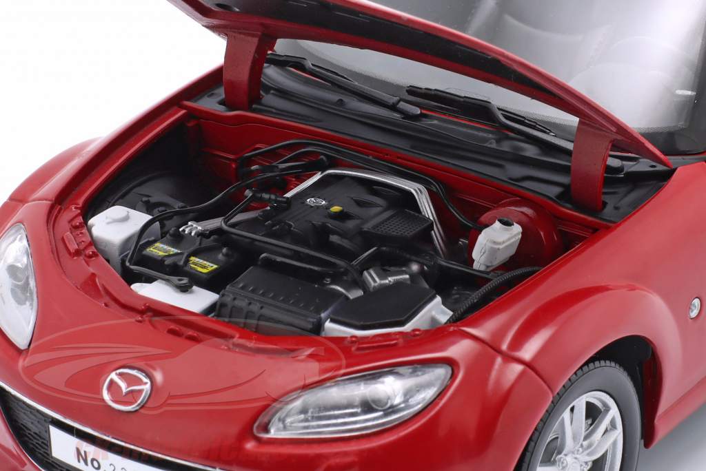 Mazda MX-5 Byggeår 2005-2015) rød 1:18 Paudi