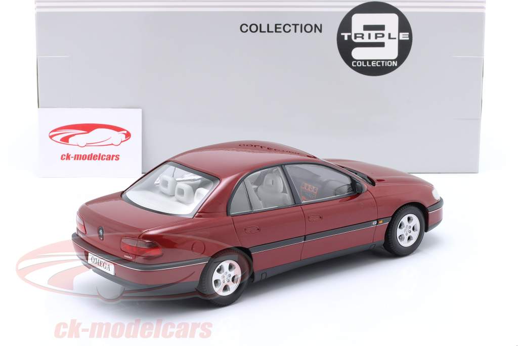 Opel Omega B 建设年份 1996 深红 金属的 1:18 Triple9
