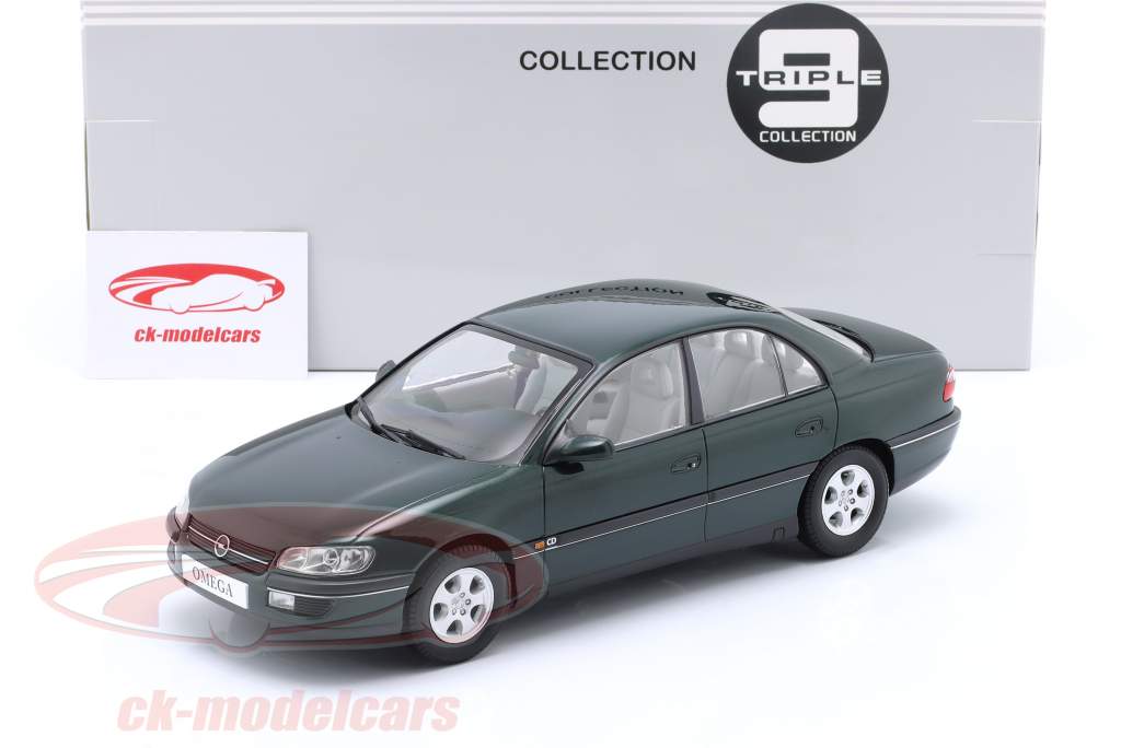 Opel Omega B 建設年 1996 ジャングルグリーン 1:18 Triple9