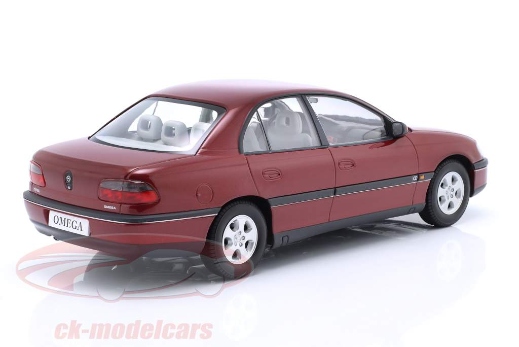 Opel Omega B Baujahr 1996 dunkelrot metallic 1:18 Triple9