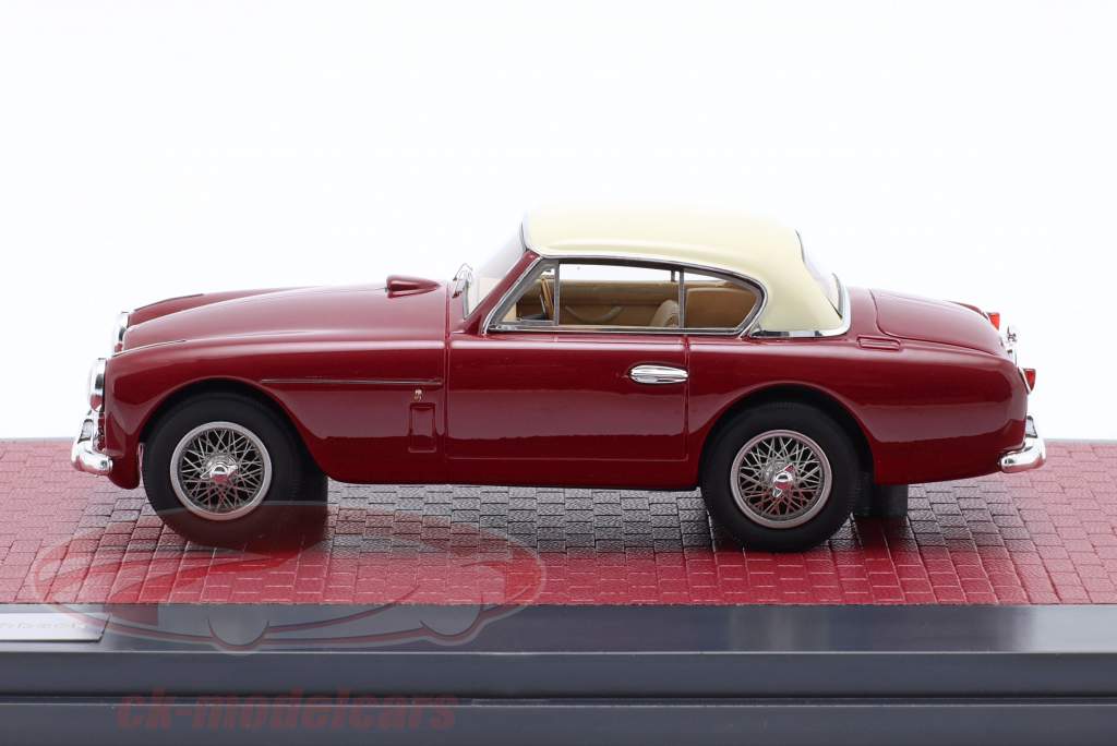 Aston Martin DB2/4 FHC Notchback Bouwjaar 1956 kastanjebruin / wit 1:43 Matrix