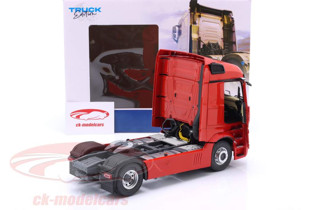 Mercedes-Benz Actros SZM Byggeår 2019 lava rød 1:24 Solido