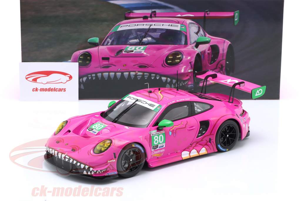 Porsche 911 (992) GT3 R #80 Race Virginia IMSA 2023 ROXY AO Racing 1:18 Ixo