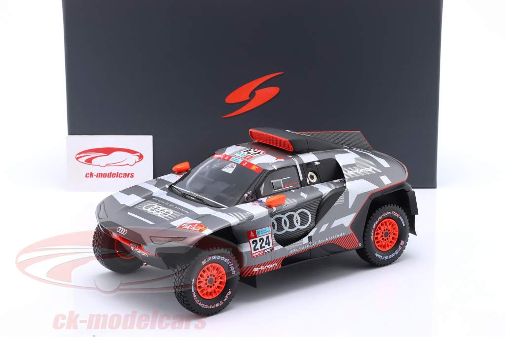 Audi RS Q e-tron #224 集会 达喀尔 2022 Ekström, Bergkvist 1:18 Spark