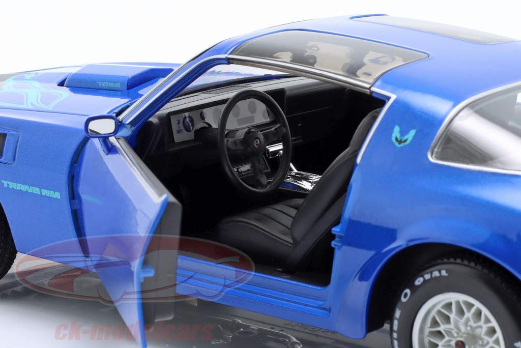 Pontiac Firebird Trans Am Byggeår 1978 blå 1:18 Maisto