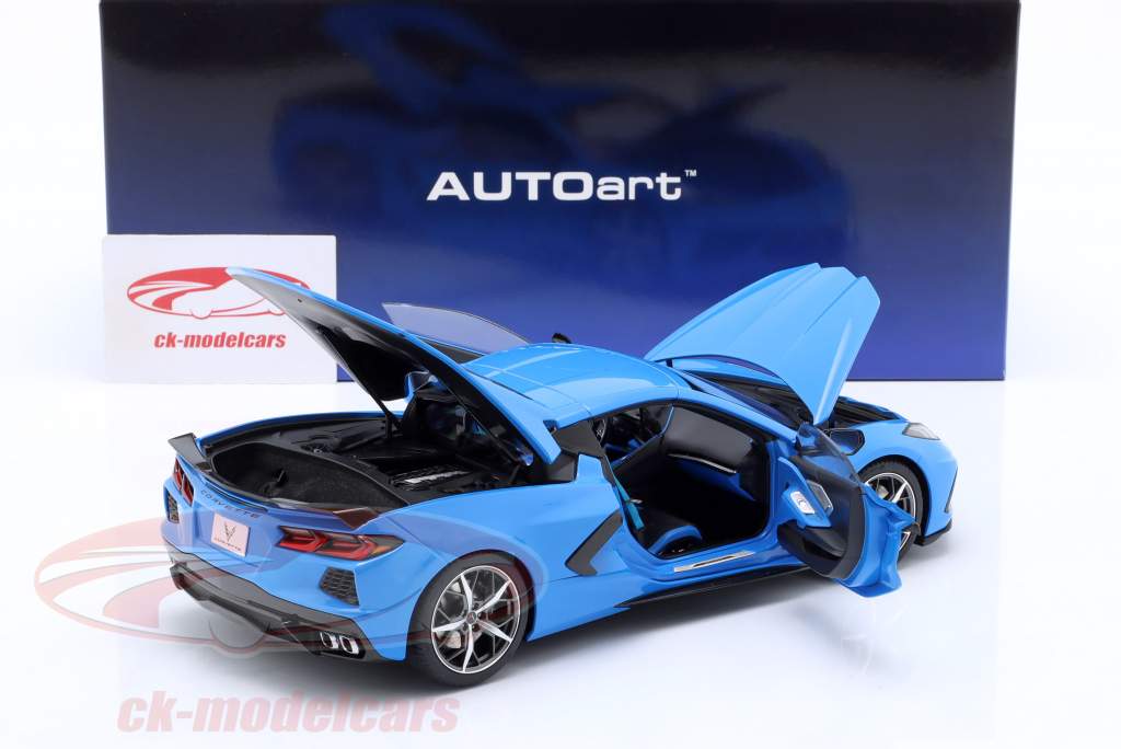 Chevrolet Corvette C8 Stingray Z51 Anno di costruzione 2020 blu rapido 1:18 AUTOart