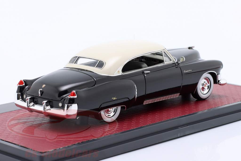Cadillac Coupe DeVille Show Car Byggeår 1949 sort / hvid 1:43 Matrix