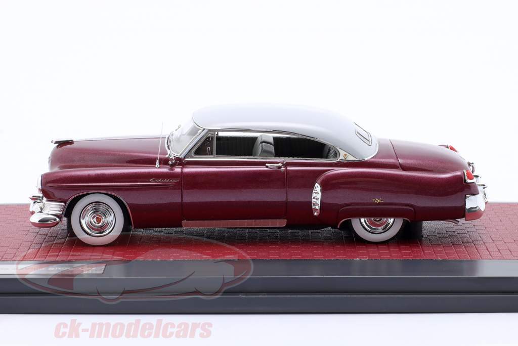 Cadillac Coupe DeVille Show Car Baujahr 1949 rot metallic 1:43 Matrix