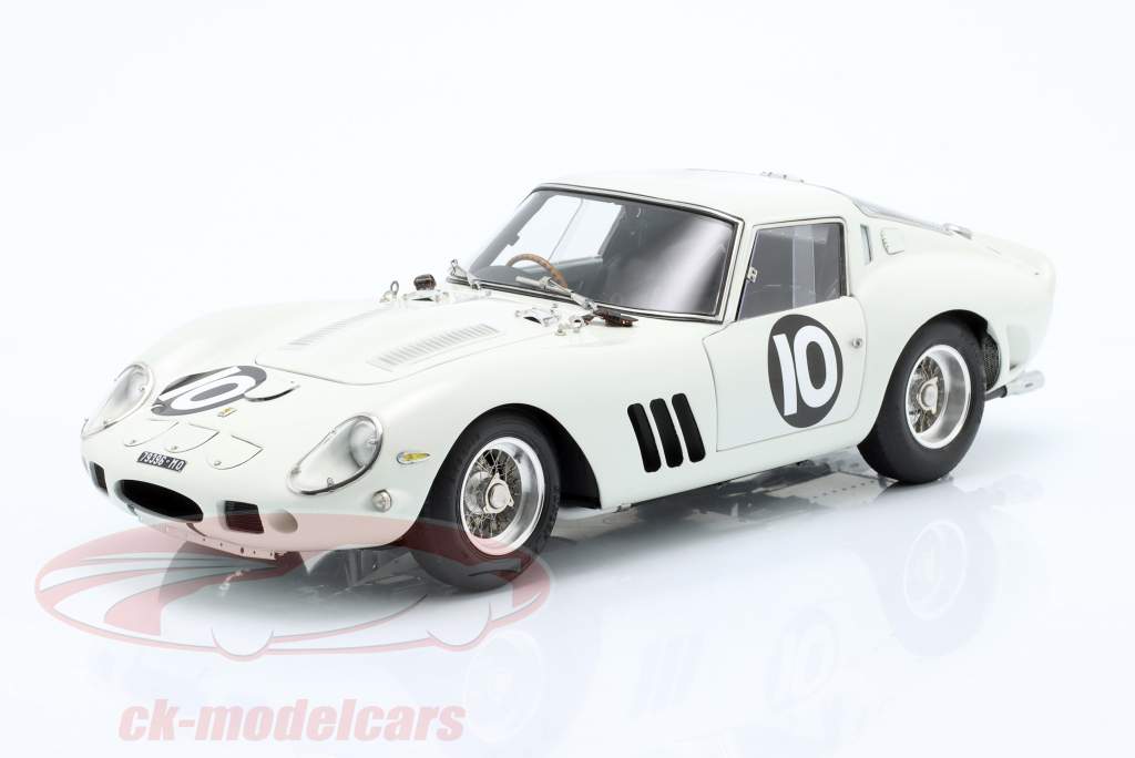 Ferrari 250 GTO #10 2º Tourist Trophy Goodwood 1962 Graham Hill 1:18 CMC