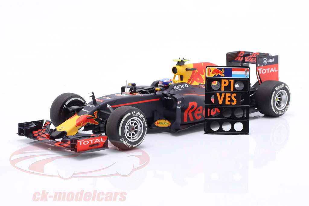 Max Verstappen Red Bull RB12 #33 First F1 Win Spanien GP Formel 1 2016 1:18 Minichamps