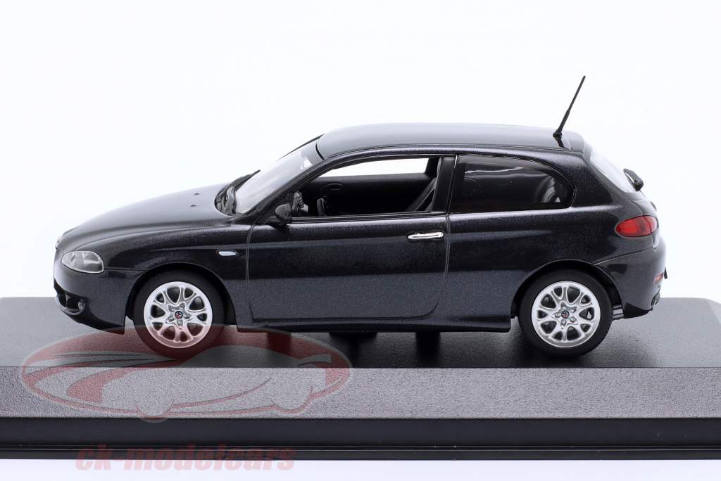 MINICHAMPS Alfa Romeo 147 赤 1/43 1/43 MINICHAMPS Alfa Romeo 147 Red w/ Box From Japan 430