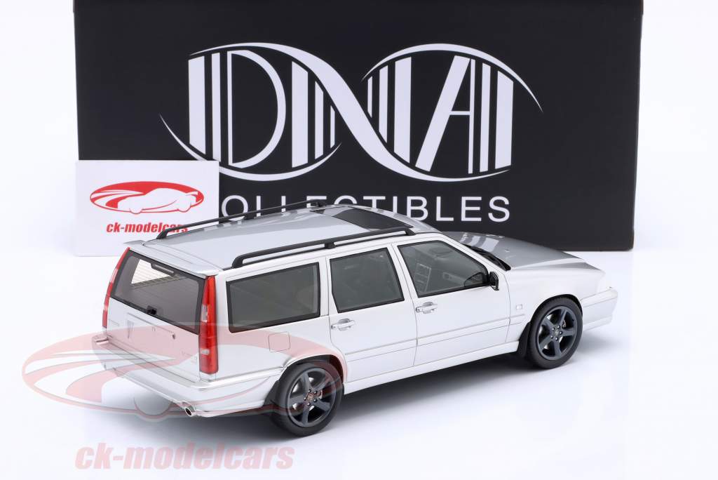 Volvo V70 R P80 Byggeår 1998 sølv 1:18 DNA Collectibles