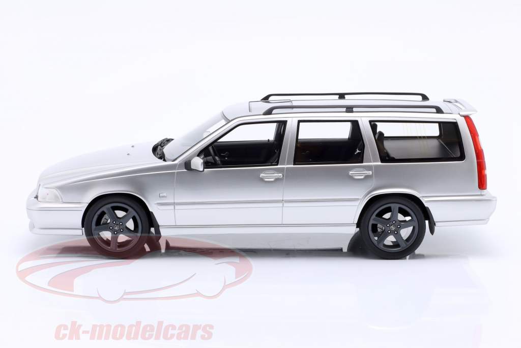 Volvo V70 R P80 Byggeår 1998 sølv 1:18 DNA Collectibles