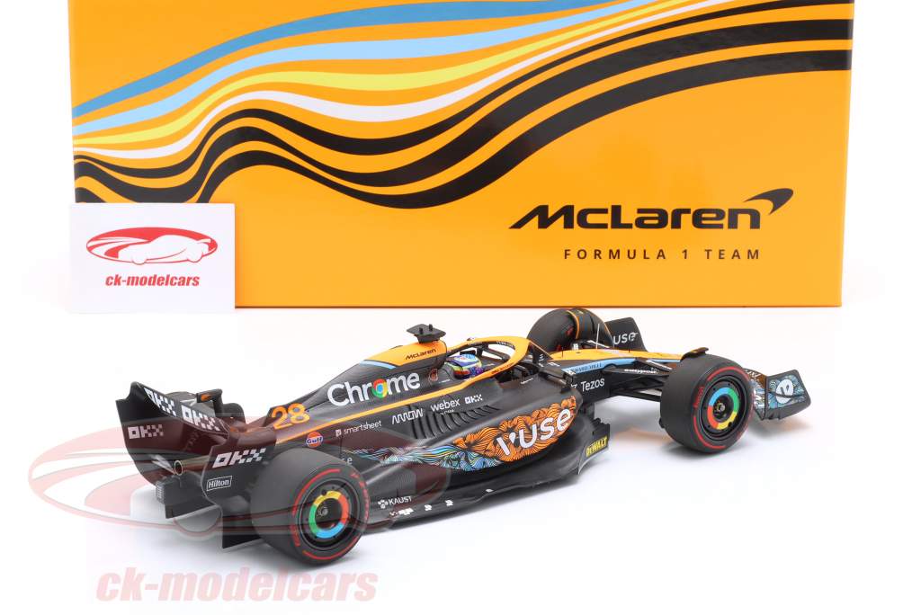 Oscar Piastri McLaren MCL36 #28 Abu Abu Dhabi Test Formula 1 2022 1:18 Minichamps