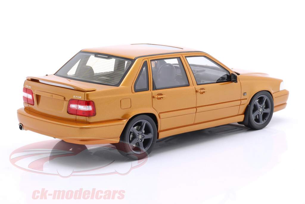 Volvo S70R Baujahr 1998 safrangelb 1:18 Radscale Models