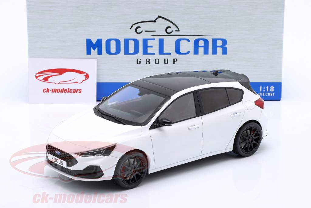 Ford Focus ST 建造年份 2022 白色的 1:18 ModelCar Group