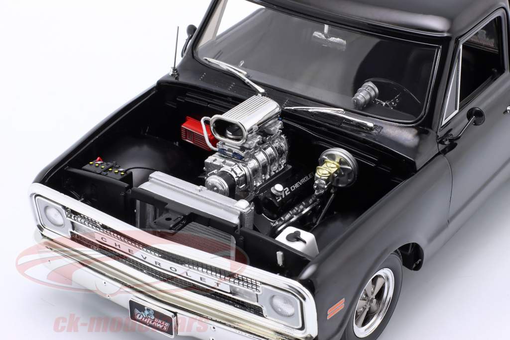 Chevrolet C-10 Pick-Up Night Train Byggeår 1970 sort 1:18 GMP