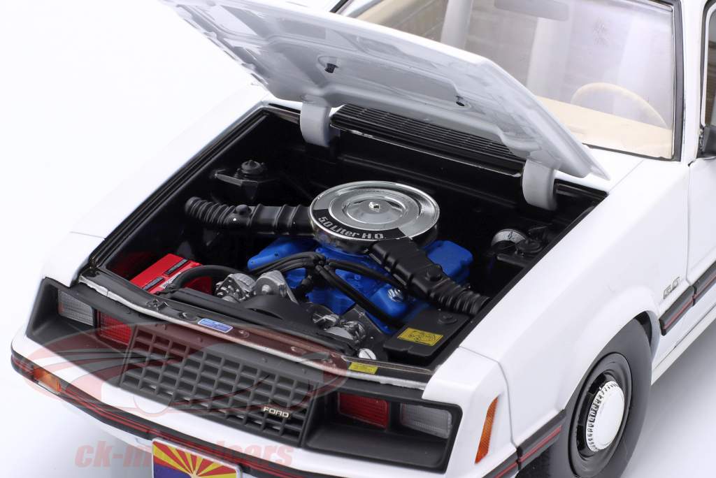 Ford Mustang SSP "State Trooper Arizona" Byggeår 1982 1:18 Greenlight