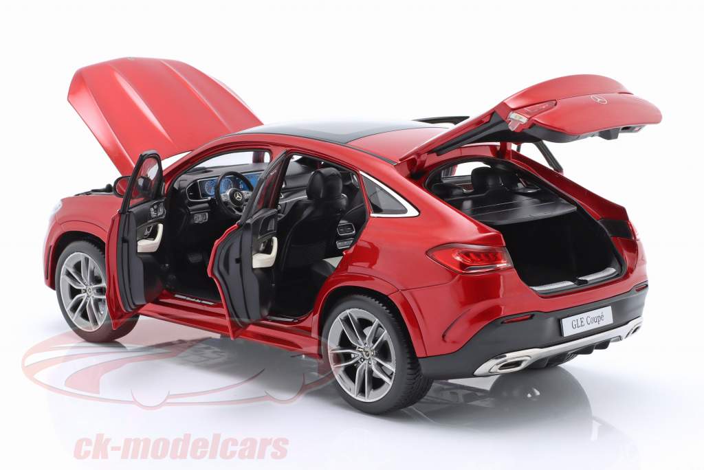 Mercedes-Benz GLE Coupe (C167) designo jacinto vermelho metálico 1:18 iScale