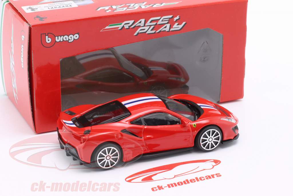 Ferrari 488 Pista Coupe year 2015 red 1:43 Bburago