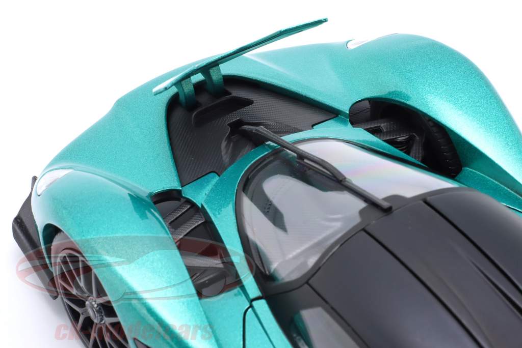 Aston Martin Valkyrie Byggeår 2022 grøn 1:18 Maisto