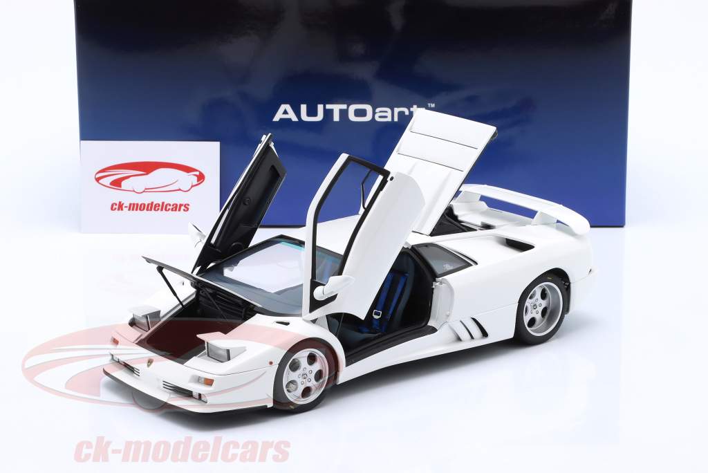 Lamborghini Diablo SE30 Jota Année de construction 1995 impact blanc 1:18 AUTOart