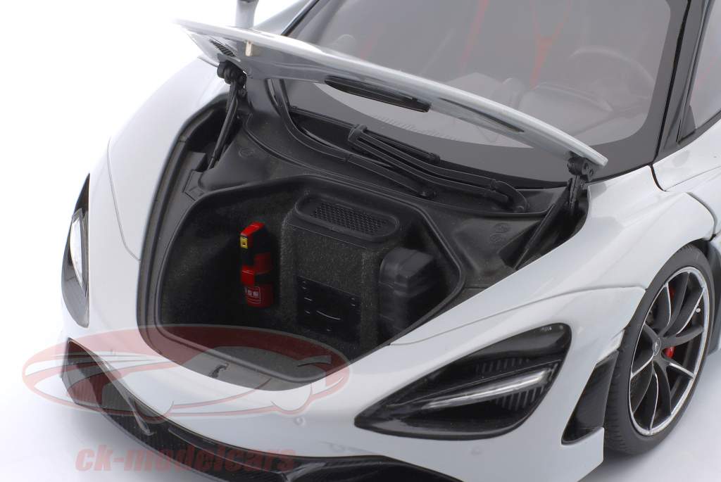 McLaren 720S Año de construcción 2017 sílice blanco 1:18 AUTOart