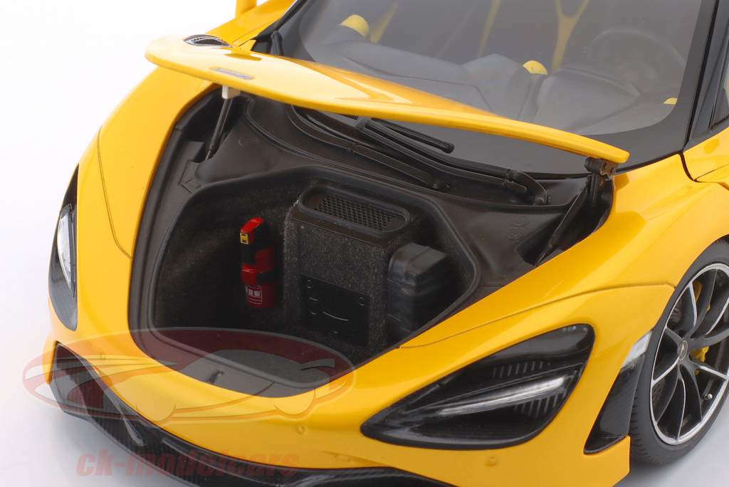McLaren 720S Année de construction 2017 volcan jaune 1:18 AUTOart