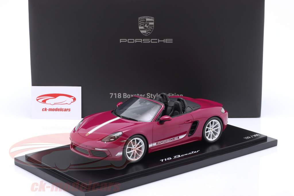 Porsche 718 (982) Boxster Style Edition Bouwjaar 2022 ster robijn 1:18 Spark